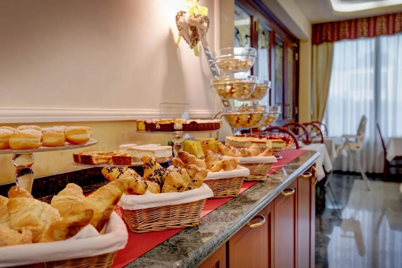 Hotel Garni San Carlo Лидо-ди-Езоло 3*,  Италия