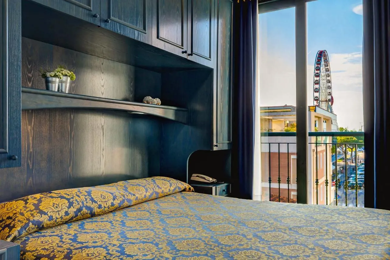Hotel Garni San Carlo Лидо-ди-Езоло