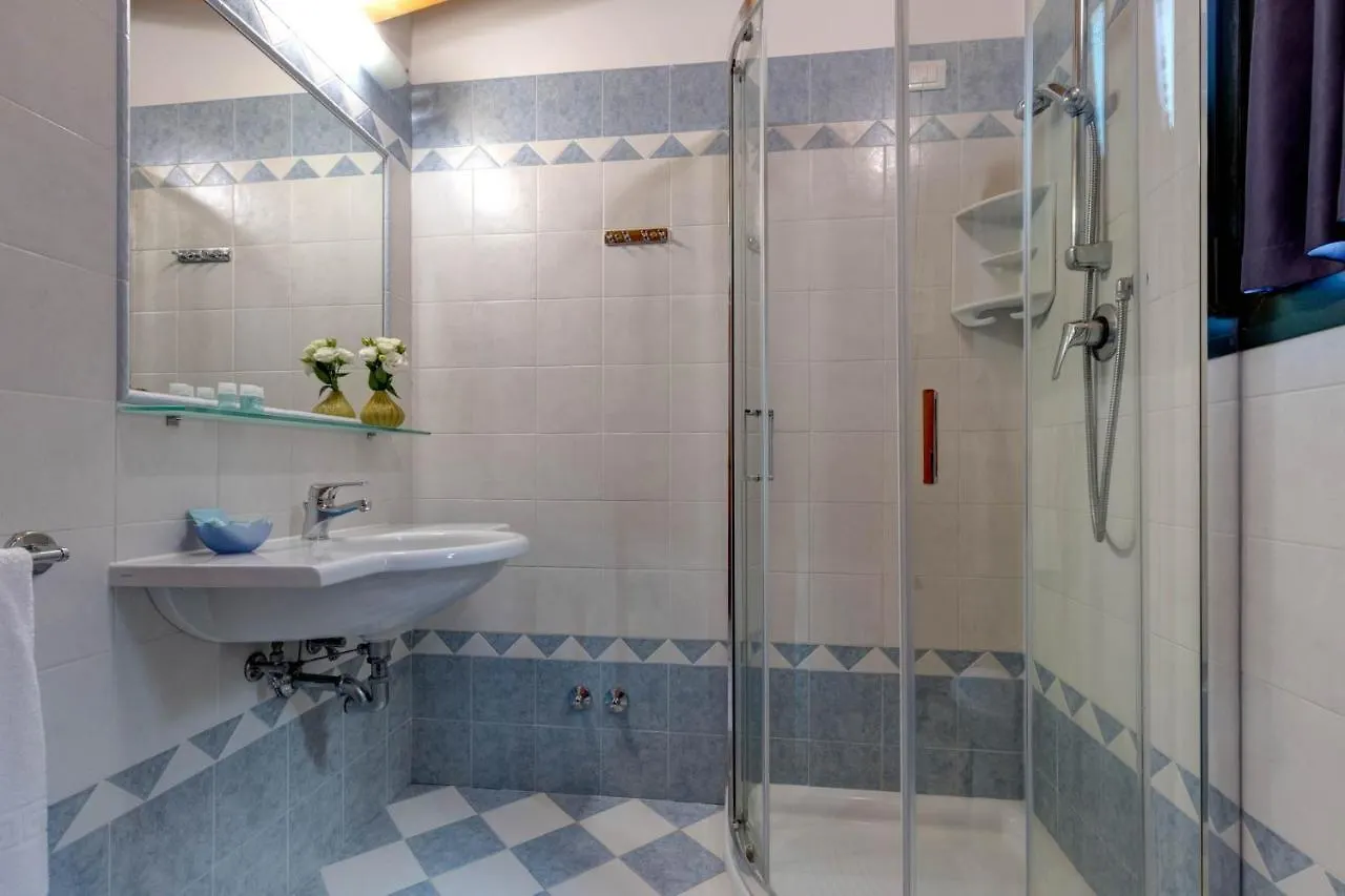 Hotel Garni San Carlo Лидо-ди-Езоло