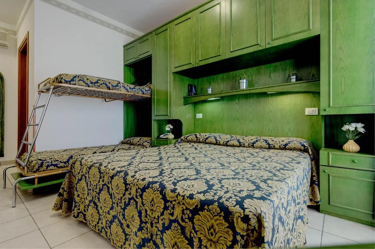 Hotel Garni San Carlo Лидо-ди-Езоло Италия