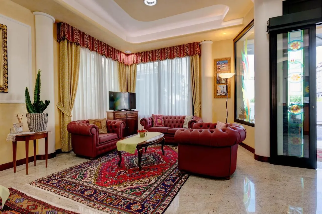 Hotel Garni San Carlo Лидо-ди-Езоло