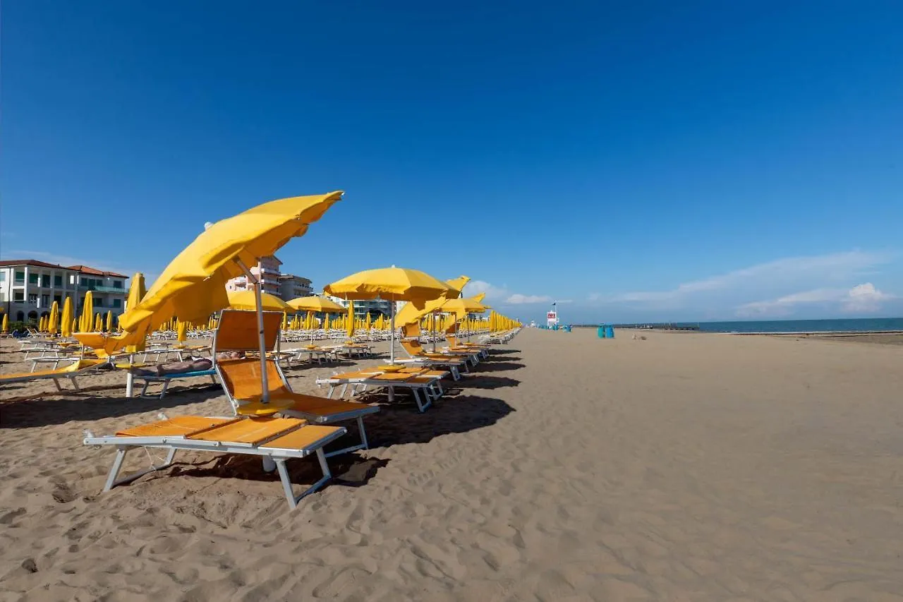 Hotel Garni San Carlo Лидо-ди-Езоло Италия