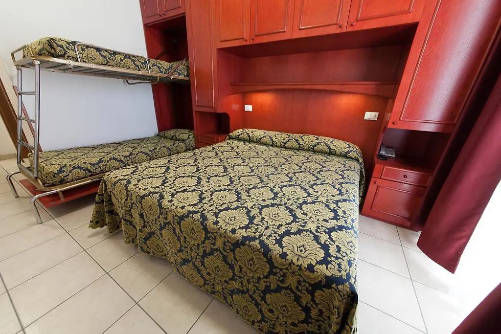 Hotel Garni San Carlo Лидо-ди-Езоло 3*,  Италия