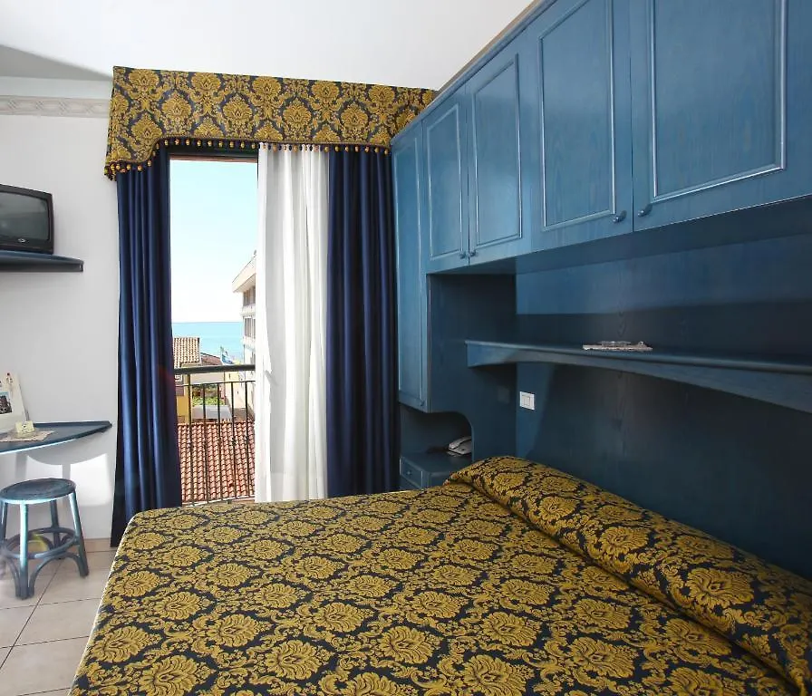 Hotel Garni San Carlo Лидо-ди-Езоло Италия